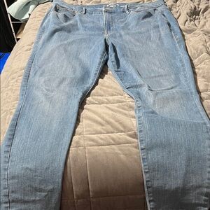 Good American Light Blue Straight Leg Jeans